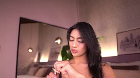 izzywild1 online show from May 12, 11:18 am