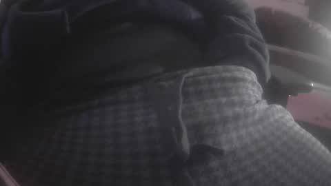 Stuart online show from December 14, 3:01 am