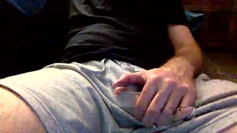 Snapshot of j0n275 chatting on August 5, 10:01 pm j0n275 online show from August 5, 10:01 pm