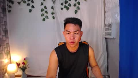 j696654horny online show from January 12, 3:17 pm