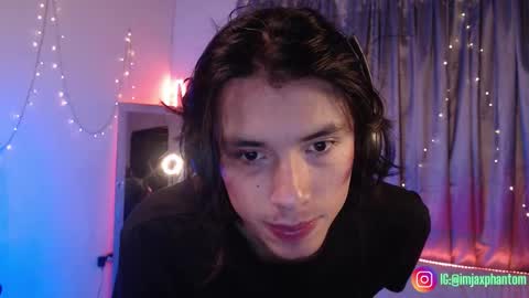 Hey im Jaxxxon check my info     online show from October 16, 9:21 am