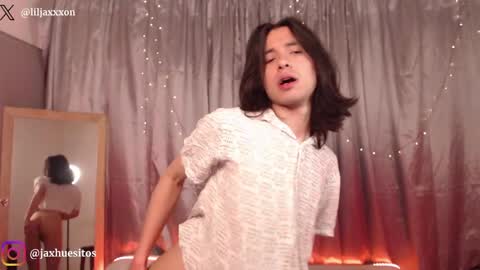 Hey im Jaxxxon check my info     online show from May 6, 11:59 am