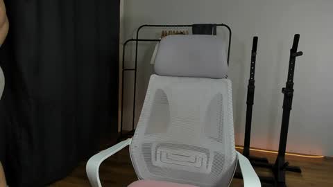 Danny online show from January 7, 5:33 am