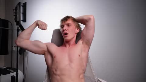 Danny online show from November 21, 5:39 am