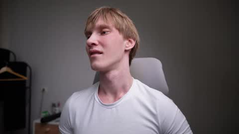 Danny online show from April 21, 10:10 am