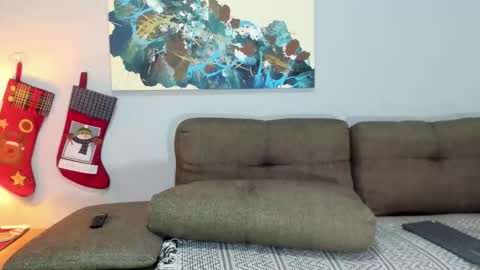 Calix  Independient model Insta and twt Calixsnake online show from December 14, 2:33 pm