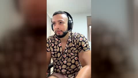 Calix  Independient model Insta and twt Calixsnake online show from December 18, 6:25 pm