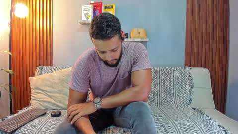 Calix  Independient model Insta and twt Calixsnake online show from March 30, 11:28 pm