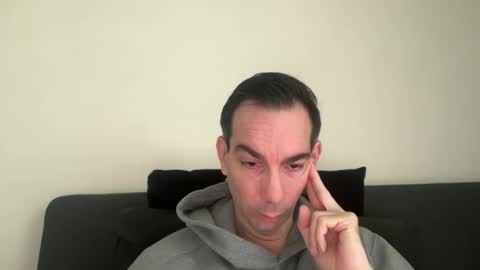 Snapshot of j_dc chatting on February 6, 10:18 am j_dc online show from February 6, 10:18 am