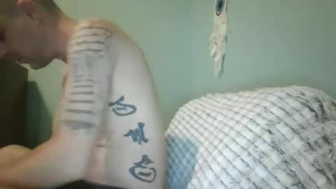 j_lion85 online show from November 23, 10:15 am