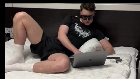 Snapshot of j_lyle_x chatting on November 7, 8:20 pm j_lyle_x online show from November 7, 8:20 pm