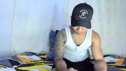 i am juan musiry independent model  online show from December 18, 6:10 am