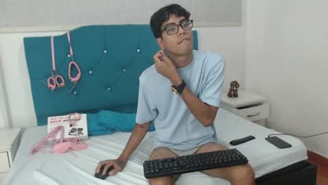 jacck_black online show from July 18, 2:21 pm