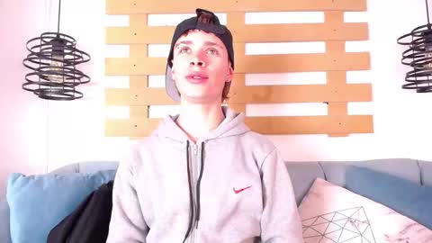 Snapshot of jack_frosst_ chatting on February 2, 12:48 pm JACK online show from February 2, 12:48 pm