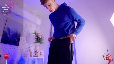 Snapshot of jack_frosst_ chatting on February 13, 12:45 pm JACK online show from February 13, 12:45 pm