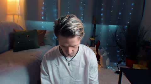 brestonsweet online show from April 10, 4:17 am