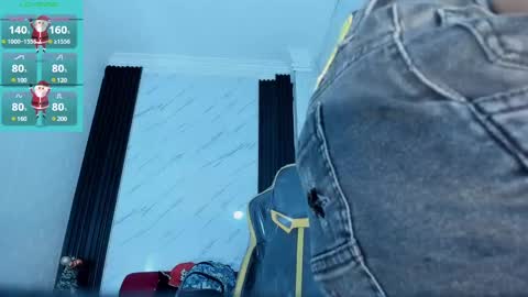Snapshot of jack_muscles69_ chatting on December 12, 7:04 pm Jack online show from December 12, 7:04 pm