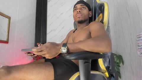 Snapshot of jack_muscles69_ chatting on December 30, 10:34 pm Jack online show from December 30, 10:34 pm