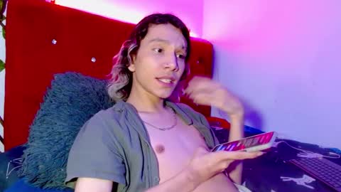 Snapshot of jack_s21 chatting on December 4, 1:47 am Laick online show from December 4, 1:47 am