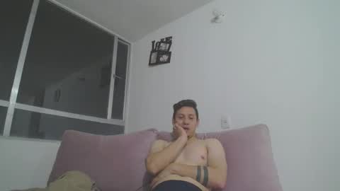 jack_zoe24 online show from October 26, 2:06 am