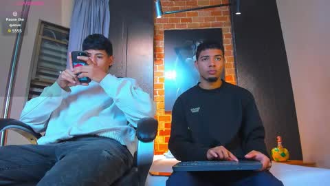 Snapshot of jackandjoes chatting on November 19, 3:17 am Jack and Joes online show from November 19, 3:17 am