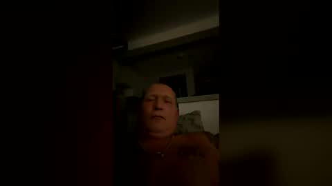 Snapshot of jackdean197 chatting on June 10, 12:11 am jackdean197 online show from June 10, 12:11 am