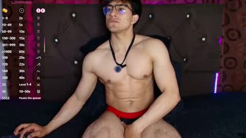 Snapshot of jacke_buster chatting on January 15, 2:49 am Jacke online show from January 15, 2:49 am