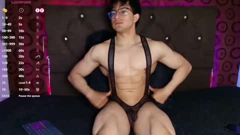 Snapshot of jacke_buster chatting on February 22, 2:24 am Jacke online show from February 22, 2:24 am