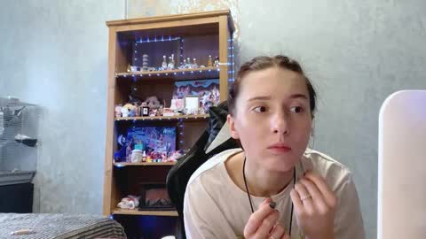 Alice online show from November 21, 6:23 am