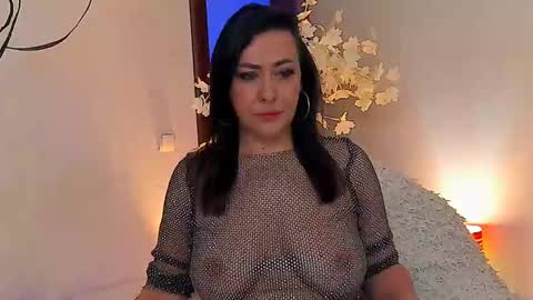 Snapshot of jackiejee_ chatting on January 16, 11:48 am Jackie online show from January 16, 11:48 am