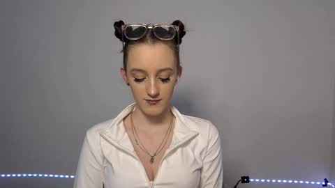 Lisa online show from January 16, 9:08 pm