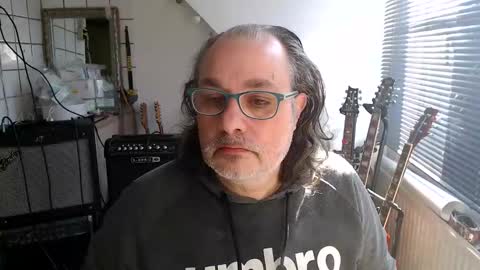 Jack independent model  online show from March 21, 12:10 pm