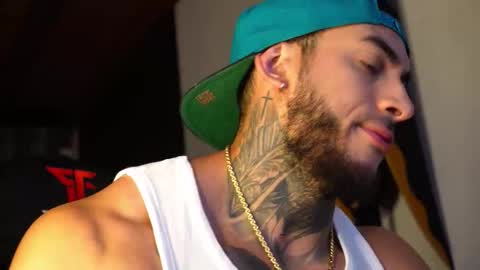 Snapshot of jackson__cottonwood chatting on October 12, 2:54 am JC online show from October 12, 2:54 am