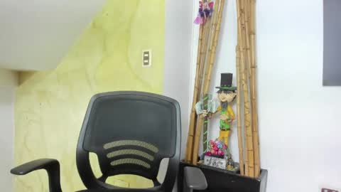 Jackson online show from March 31, 8:15 am