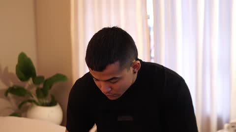 Jackson Bell online show from November 14, 5:11 pm