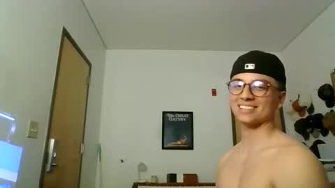 Snapshot of jackstrongof chatting on May 23, 3:45 am ImZacharyTyler online show from May 23, 3:45 am