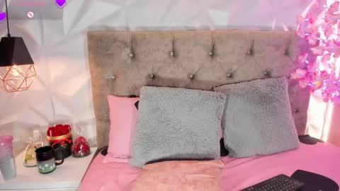 Jacky hoott online show from December 16, 3:50 pm