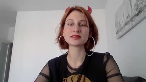 Jacky Liz Hyde online show from October 5, 12:58 pm