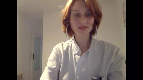 Jacky Liz Hyde online show from October 6, 7:33 pm
