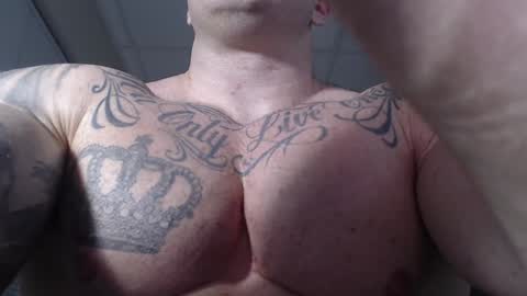 Snapshot of jackyhuge chatting on January 25, 3:41 pm Jacky online show from January 25, 3:41 pm