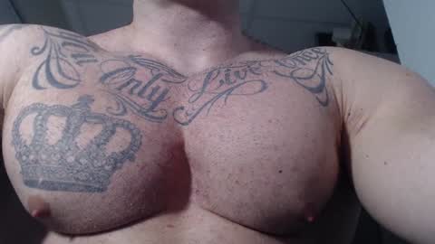 Snapshot of jackyhuge chatting on February 1, 2:56 pm Jacky online show from February 1, 2:56 pm