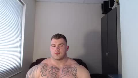 Snapshot of jackyhuge chatting on February 18, 10:49 am Jacky online show from February 18, 10:49 am