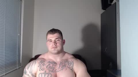 Snapshot of jackyhuge chatting on February 24, 3:53 pm Jacky online show from February 24, 3:53 pm