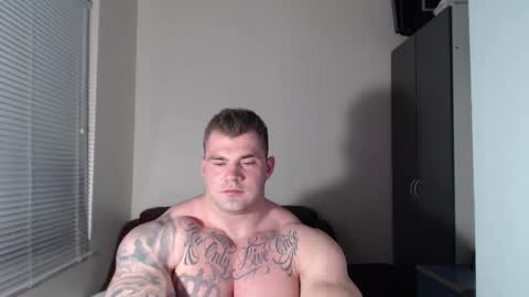 Snapshot of jackyhuge chatting on March 12, 6:33 pm Jacky online show from March 12, 6:33 pm