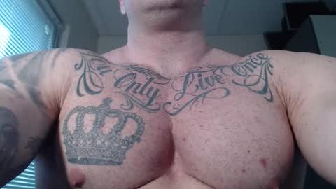 Snapshot of jackyhuge chatting on November 12, 11:21 am Jacky online show from November 12, 11:21 am