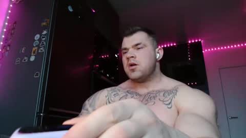 Snapshot of jackyhuge chatting on December 3, 7:27 am Jacky online show from December 3, 7:27 am