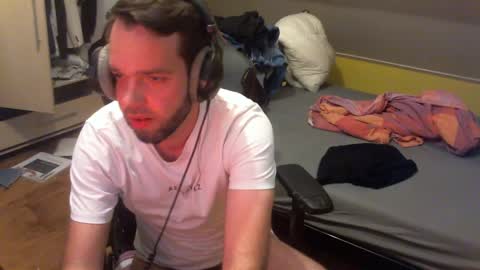 Jack online show from May 25, 11:33 pm