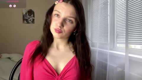 Lillian online show from April 11, 6:07 am