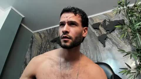 Snapshot of jacob_benelli chatting on May 5, 11:35 pm Jaco online show from May 5, 11:35 pm