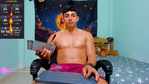 Snapshot of jacob_black21 chatting on December 2, 12:49 am jacob black online show from December 2, 12:49 am